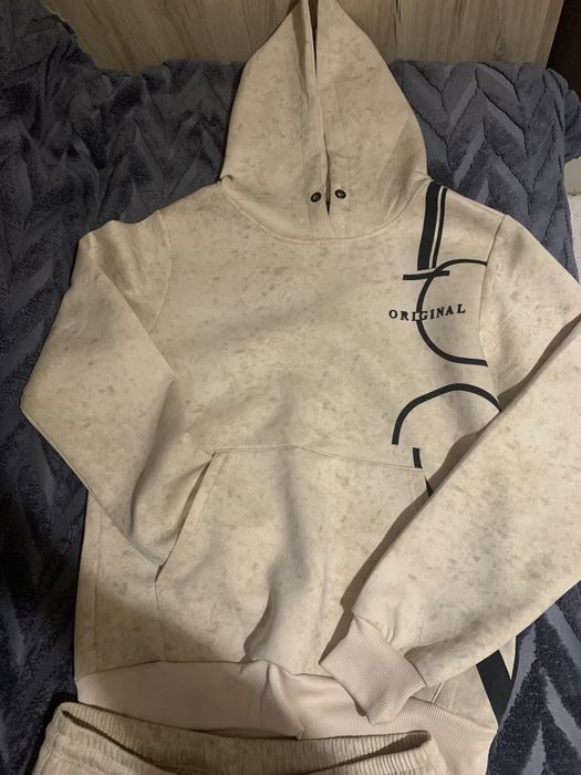 Спортен мъжки екип.