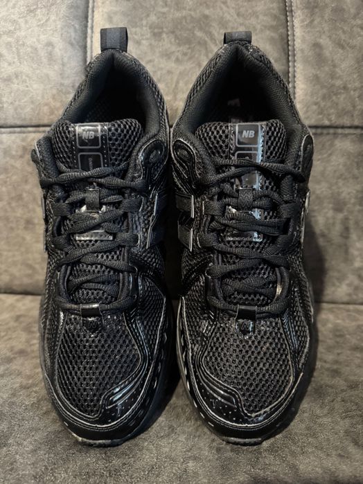 New Balance 1906r Sneakers Black Patent.