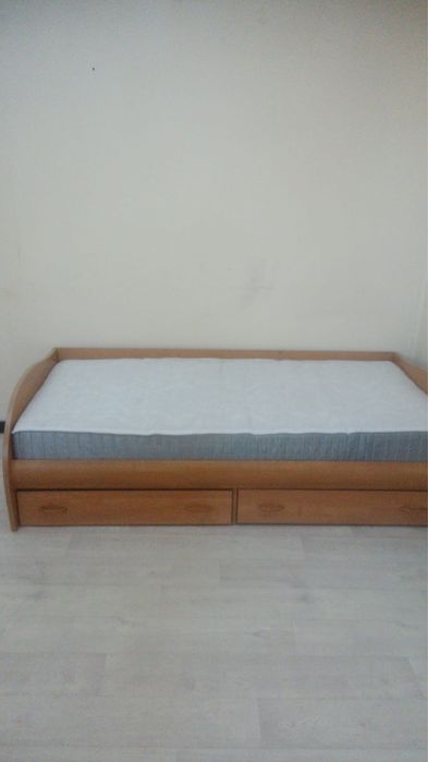 Продается кровать