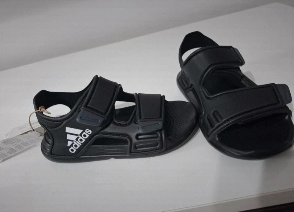 Sandale adidas pentru copii