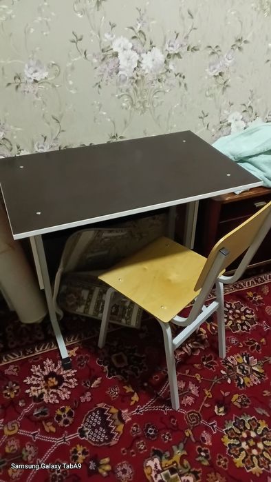 Парта  новая для школьников