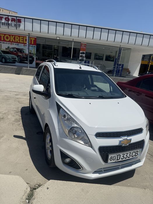 Chevrolet spark sotiladi