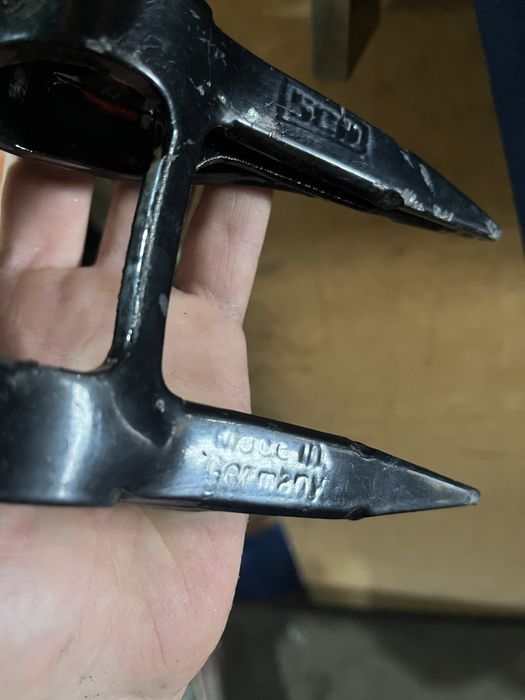 Палец шумахер