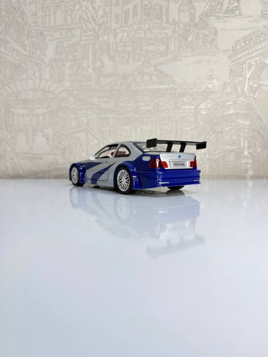 Bmw M3 GTR 1.24! Металлическая модель со светом и звуком