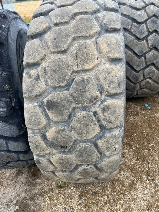 Cauciuc 23.5 R25 Continental