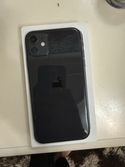 iPhone 11  64 ГБ