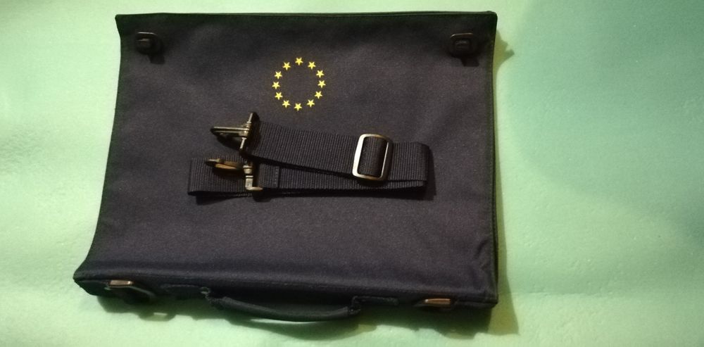 Чанти за документи