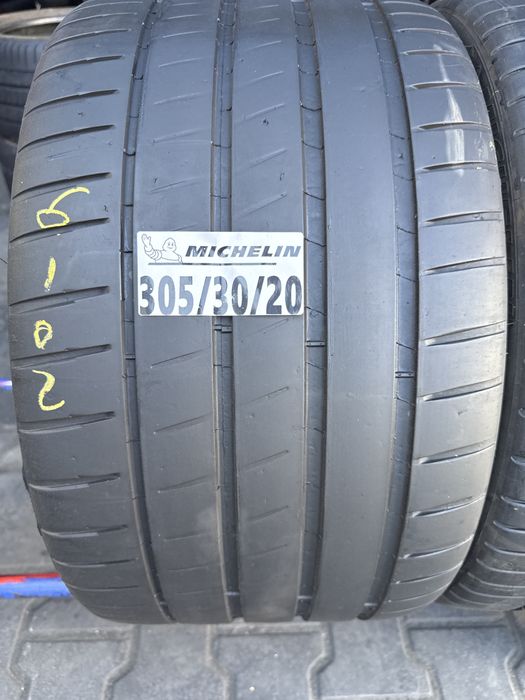 305/30/20 Michelin