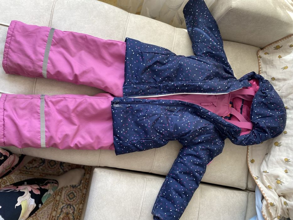 Продам куртку с комбинезоном