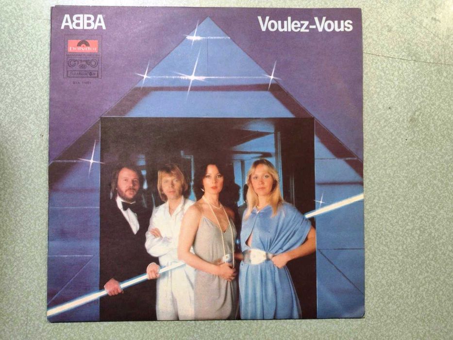 Плочи ABBA, Deep Purple, Pink Floyd, Led Zeppelin, Roll. Stones