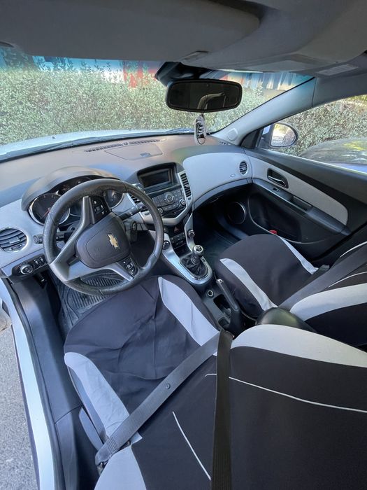 Chevrolet cruze LT 2012