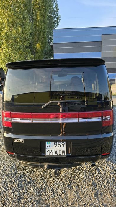 Продам Mitsubishi Delica D5