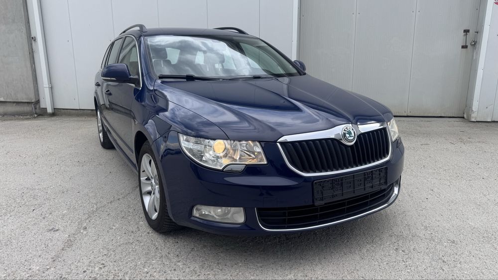 SKODA Superb 2012