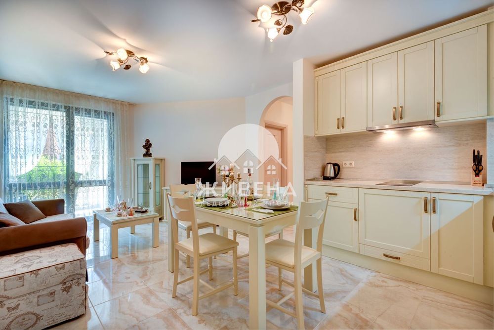 Продава се Тристаен апартамент в Свети Влас - 81 кв.м за 1606 €/кв.м - Снимка #2