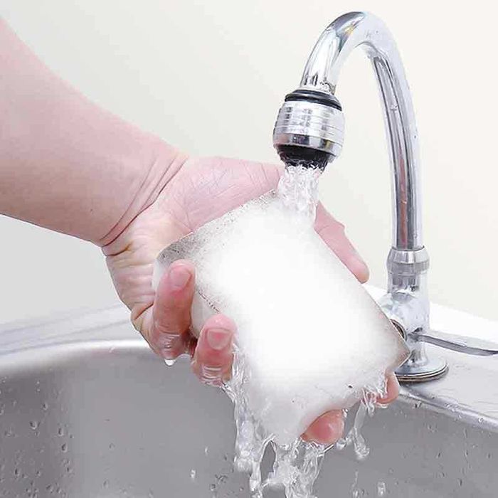 Магическа гъба за почистване на упорити петна