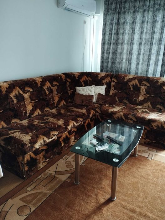 Ъглов диван с функция за сън