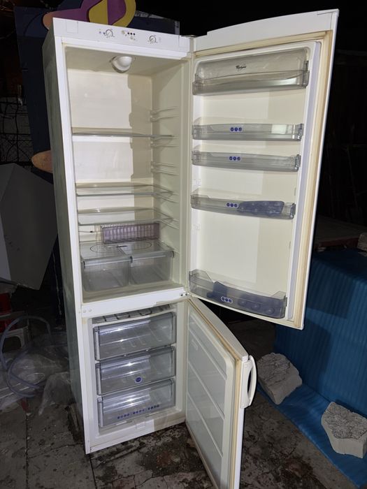 Vand frigider Whirlpool 2m 300 L iasi ofer transport+ 2 manipulatori