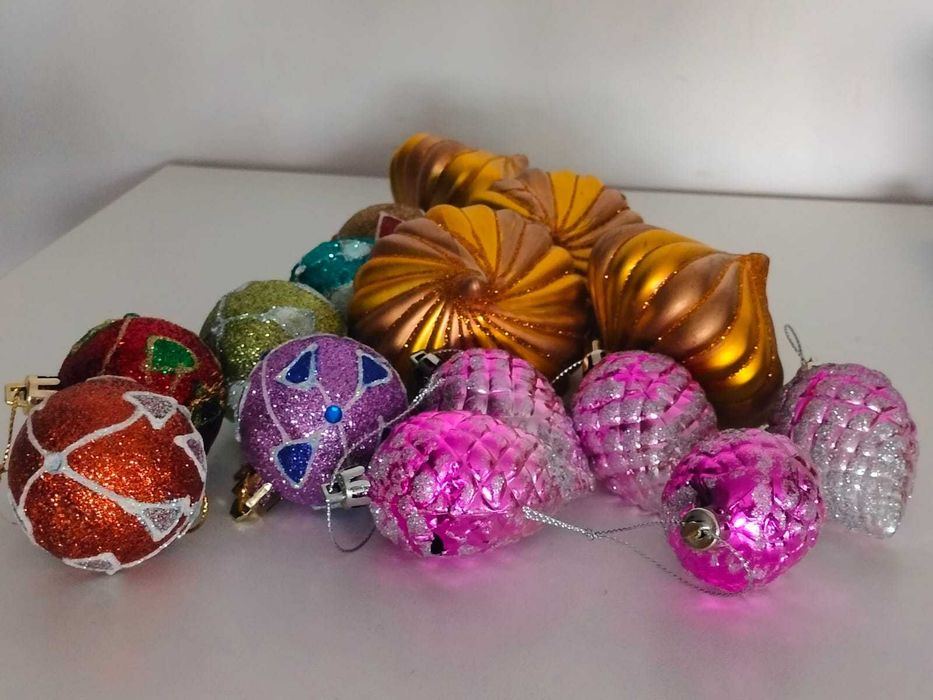 Продаю елочные игрушки