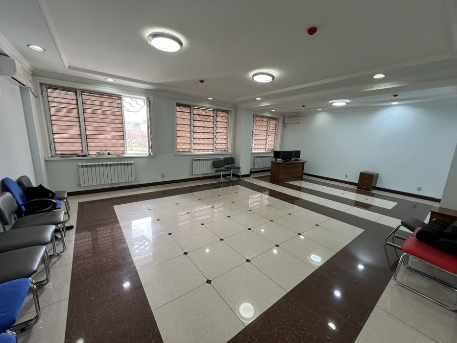 Аренда под офис 55кв м, 2 минут от метро Айбек! 950у.е