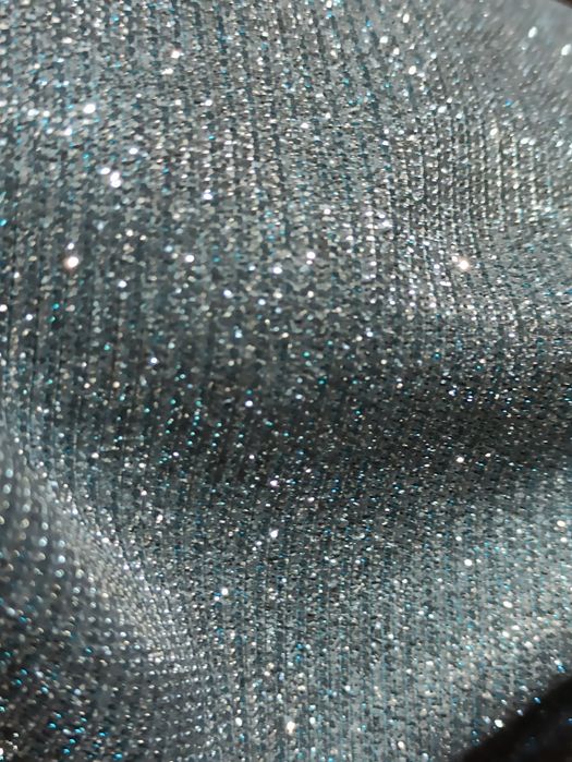 Продам новое нарядное платье