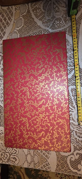 Set tava metal si 3 boluri cristal