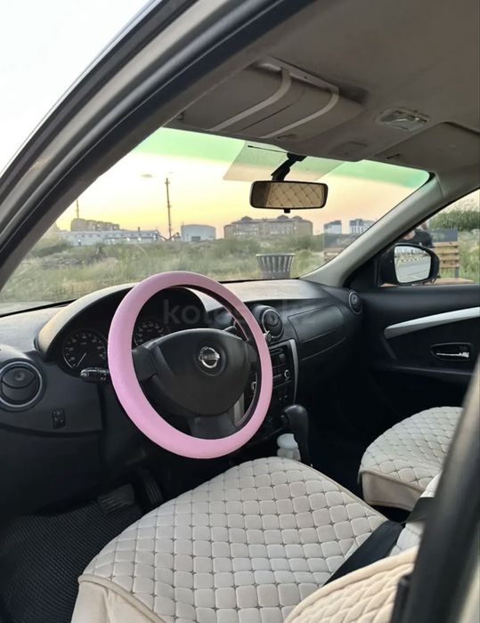 Машина Nissan Almera 2014год