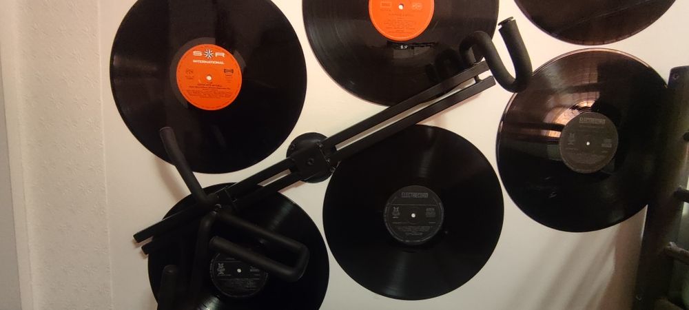 Suport perete pentru chitara electrica