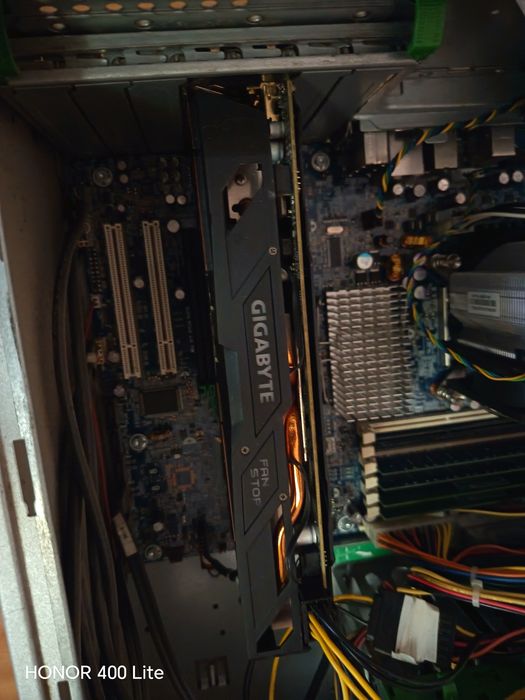 Видео Картя RX570 4GB Gigabyte