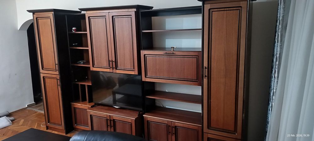 Vând mobila   living