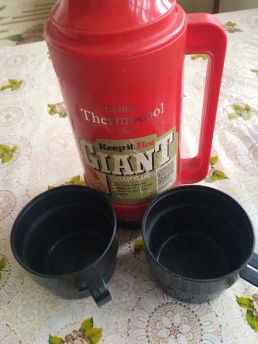 Продается  интересный термос б/у.