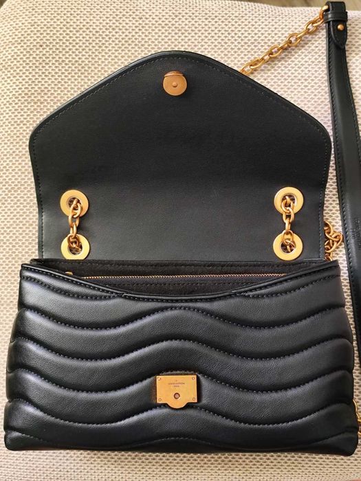 Louis Vuitton Черна Кожена Дамска Чанта от гладка телешка кожа