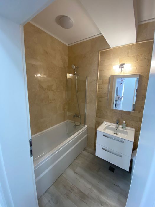 Inchiriez apartament 2 camere Constanta - Aviatori Residence