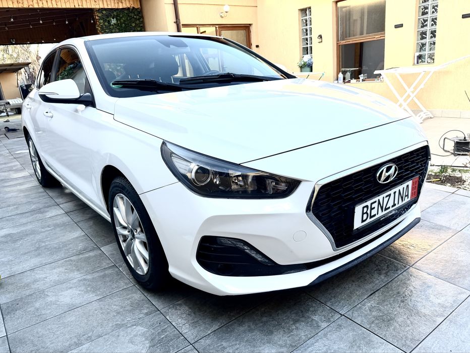 Hyundai I30 fastback  limuzina fab 2018 benzina adus recent din germania