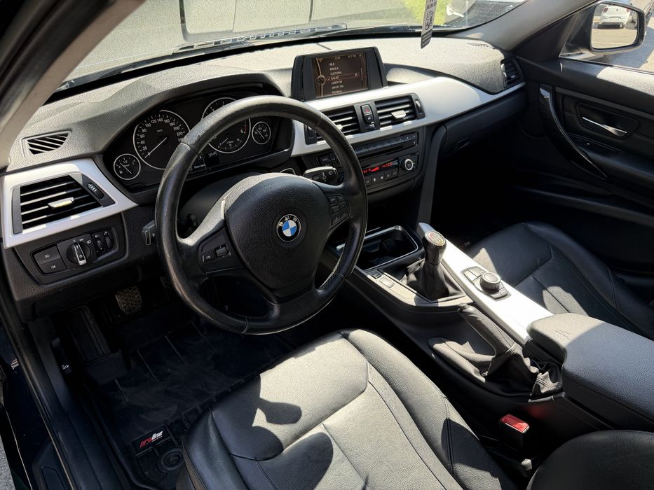 Bmw 320D 184CP M-Pack/Piele/Camera/Keyless/