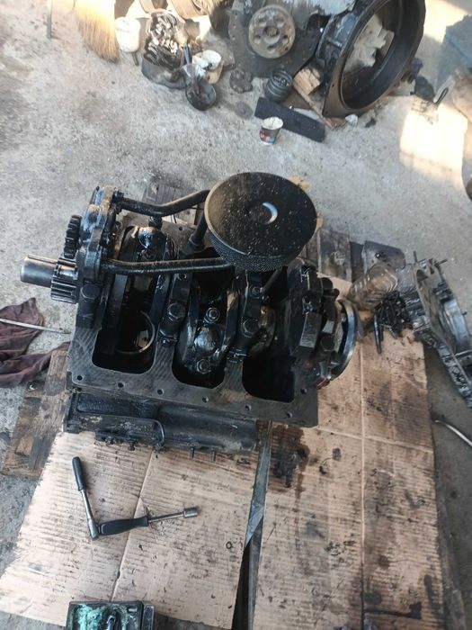 Продавам трегери за ПУ на мотокари и др.