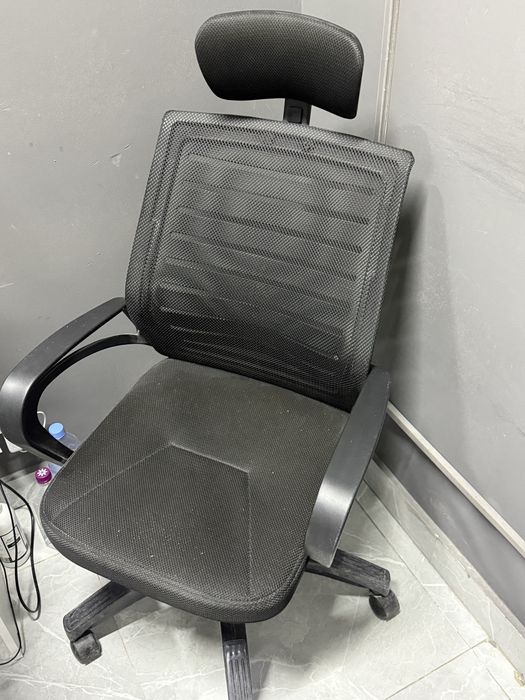 Продаю Стулья офисные