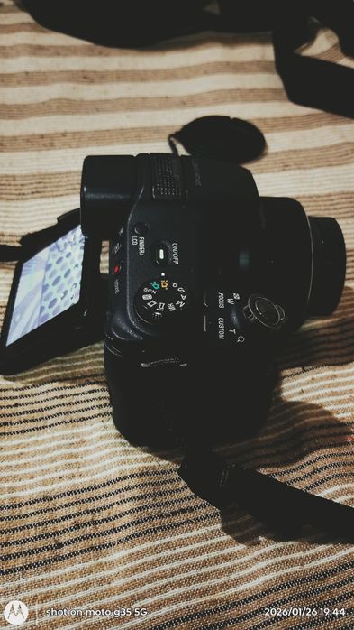 Фотоапарат Сони модел DSC-HX200V