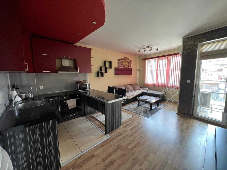 Продава се Двустаен апартамент в Пловдив, Кършияка - 68 кв.м за 2111 €/кв.м - Снимка #1