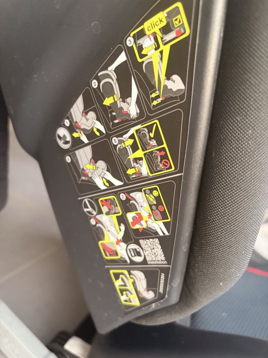 2 броя Britax Römer ADVANSAFIX III SICT и Britax Römer XP SICT с XP Pad( 1/2/3, 9–36 кг) с ISOFIX