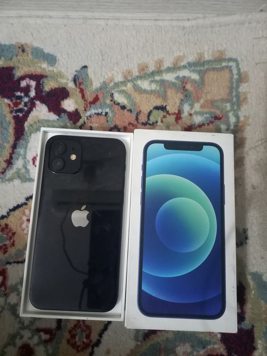 Айфон 12  /  128гб