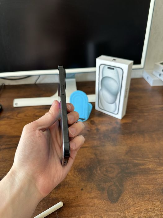 Iphone 15 (256 gb) айфон