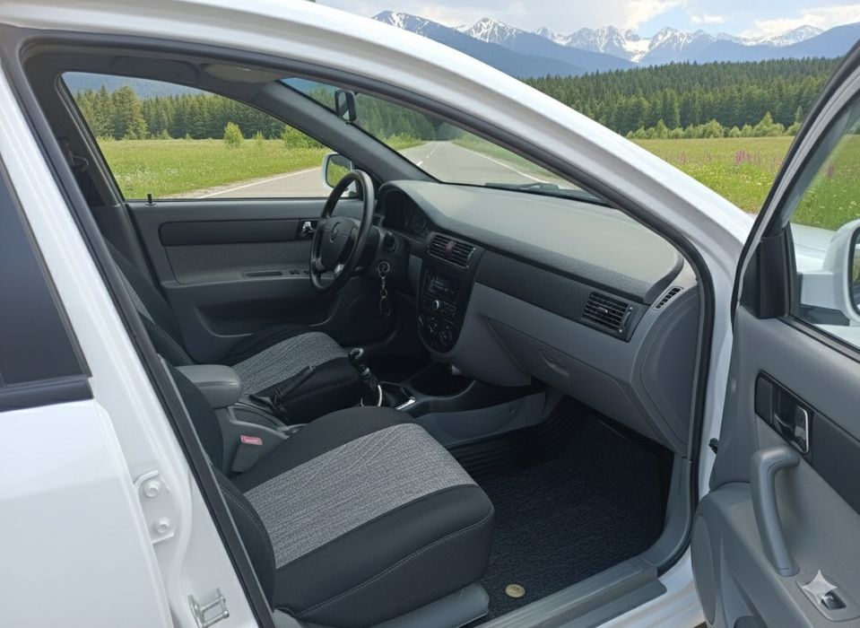 Шевролет Жентра механика 2-позиция