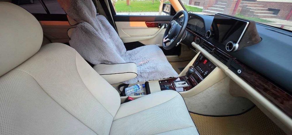 MERCEDES-BENZ W126 diplomat