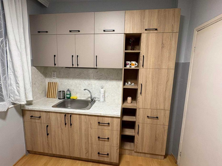 Дава се под наем Тристаен апартамент в Добрич, ЖП Гара - 80 кв.м за 357 € - Снимка #6