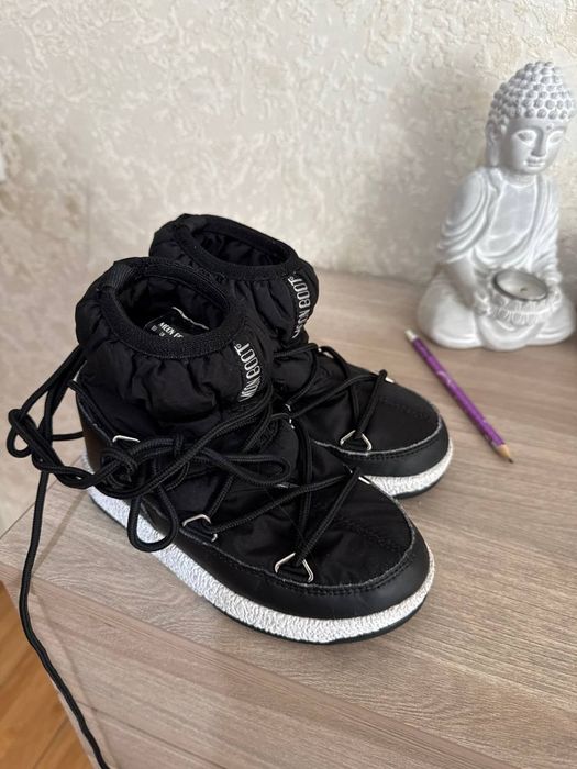 Сапоги фирменные в идеальном состоянии размер 27