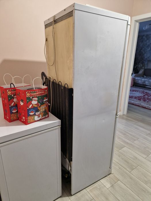 Продам холодильник