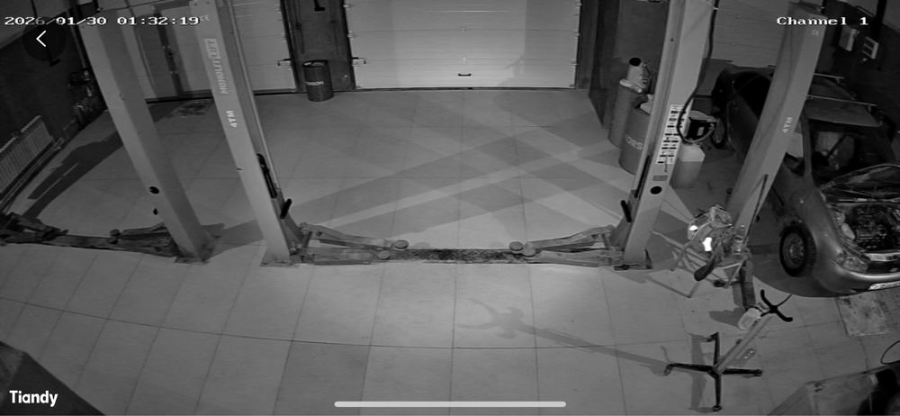 Продам новые подьемники 3шт