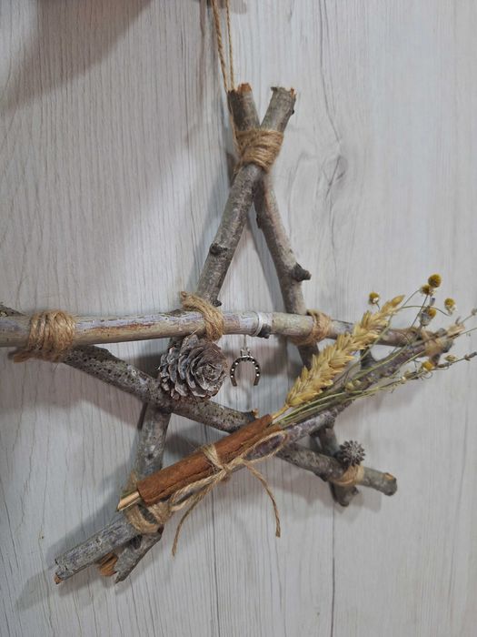 Ръчно изработен пентакъл за защита на дома – естествени материали