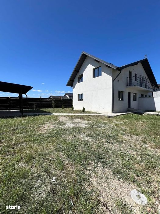 CASĂ P+M - Piscina Aquatic / Vaslui