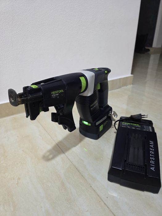 Autofiletanta masina de însurubat Festool DWC 18-4500
